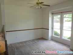 8340 Mary Lee Ln - Photo 3 of 15
