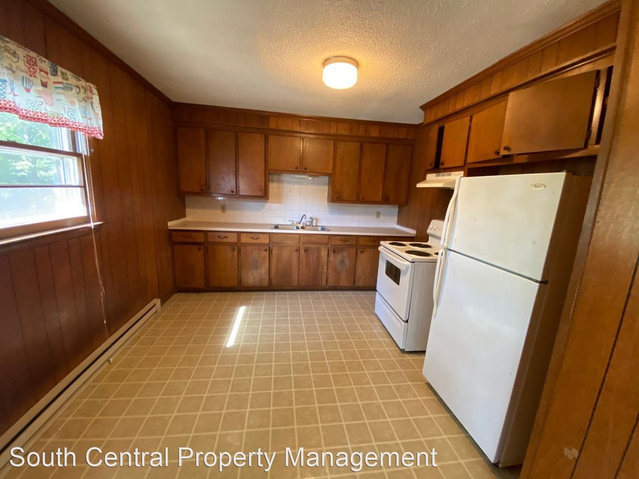 1140 Crewdson Drive - Photo 3 of 6