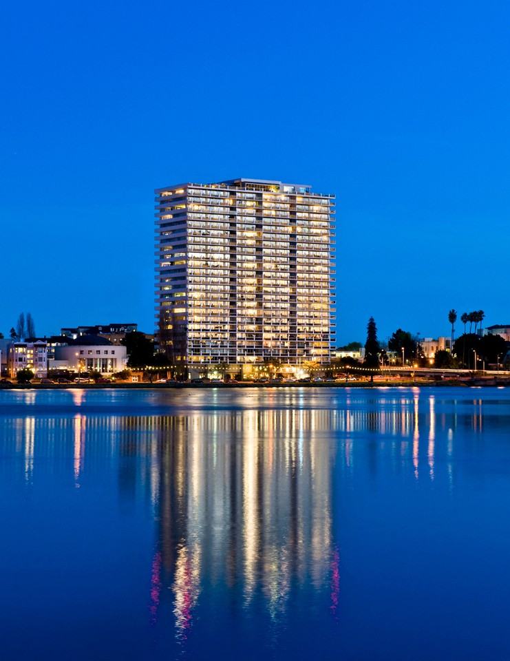 1200 Lakeshore - Photo 2 of 28