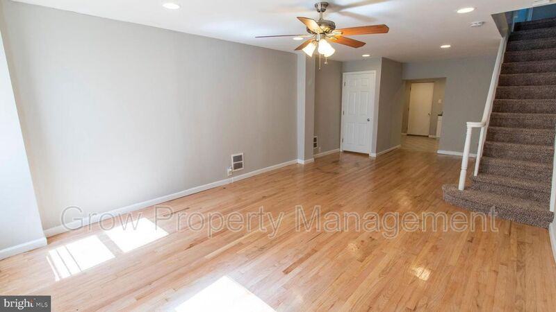 431 Dudley St - Photo 3 of 19