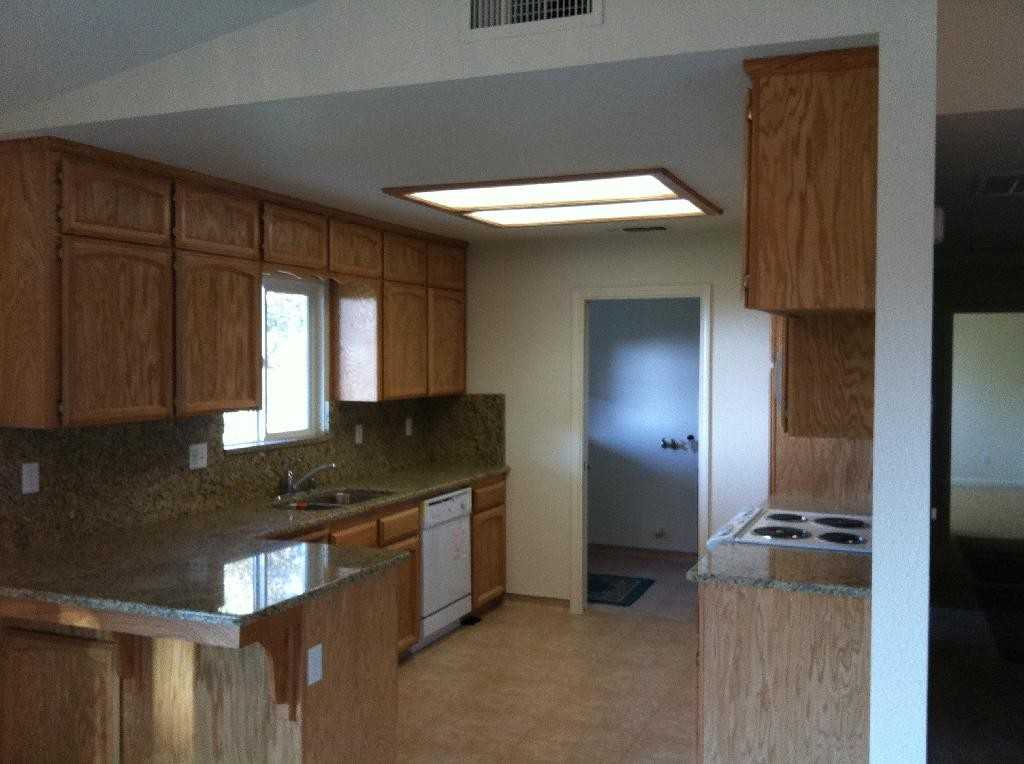 33470 Spreading Oak Ln - Photo 2 of 18