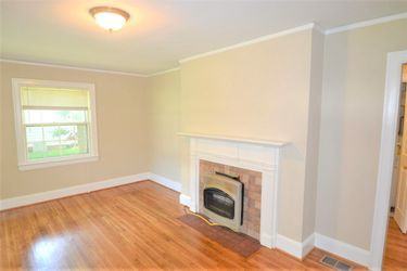 614 Marsh Rd - Photo 3 of 10