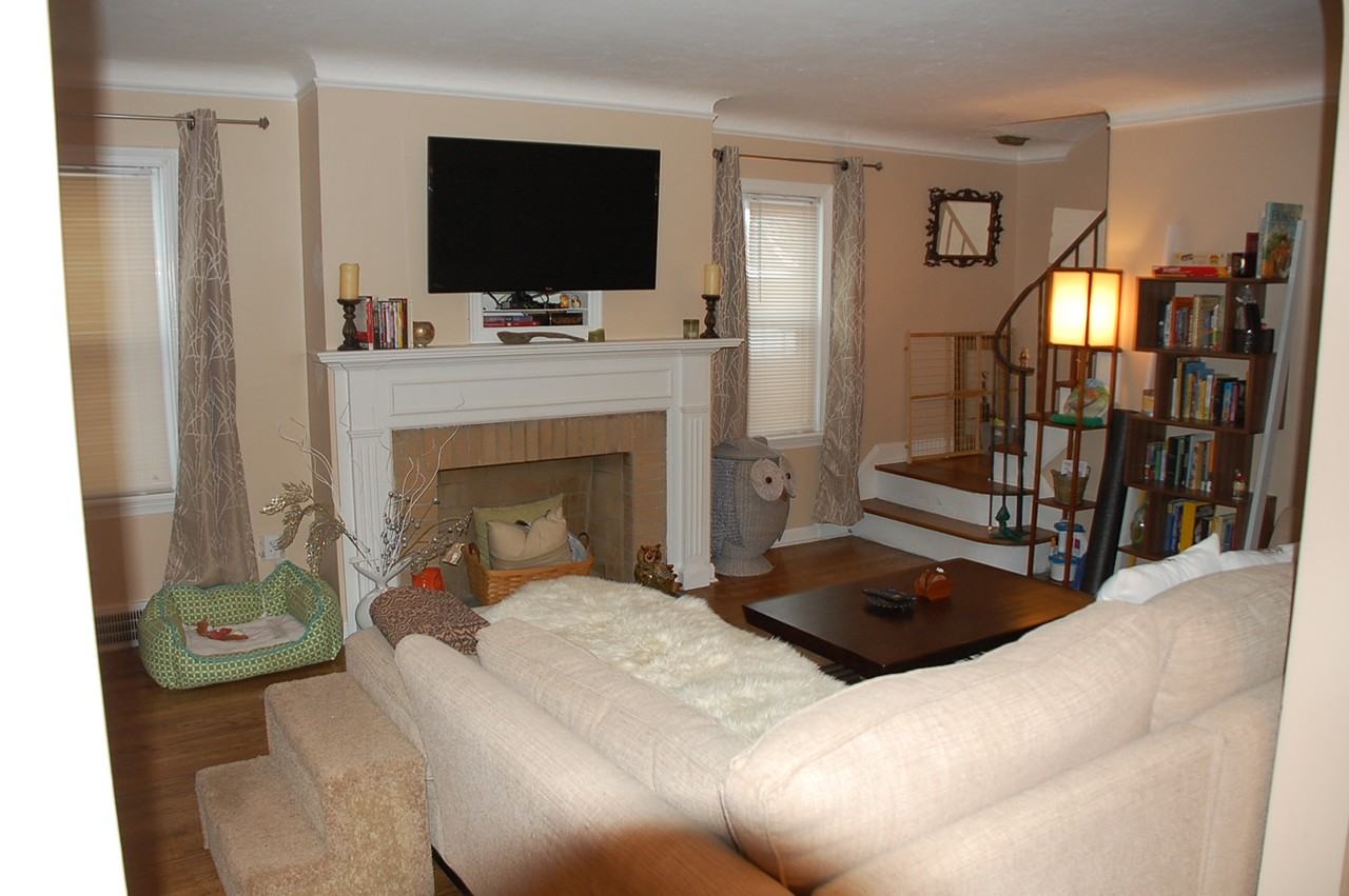 3411 W 151st St - Photo 3 of 11