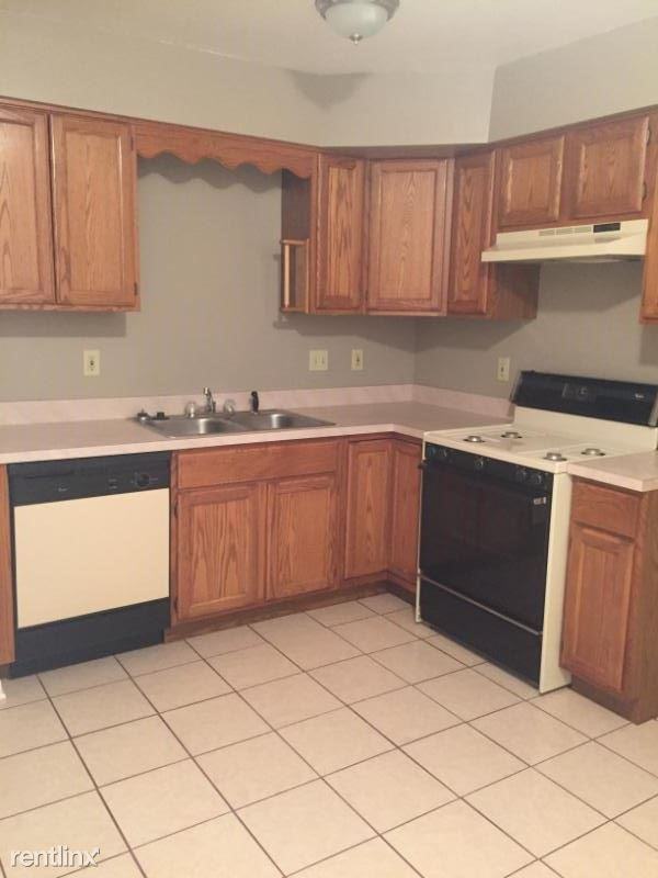 6073 Delaware Dr - Photo 3 of 9