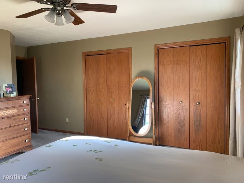 2834 Aquarius Rd - Photo 2 of 10