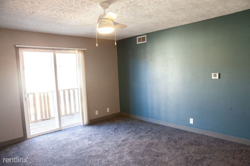 1015 Johnstown Ave - Photo 3 of 10