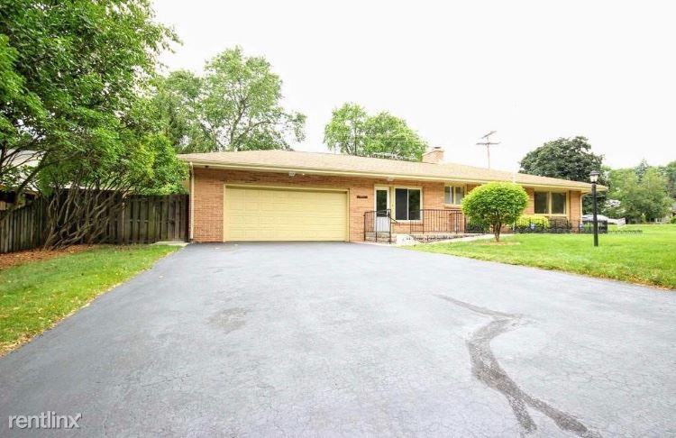 3911 Guilford Rd - Photo 2 of 12