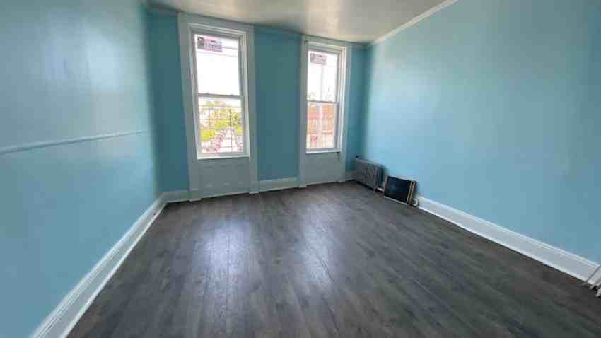 3467 Atlantic Ave #2R - Photo 3 of 7
