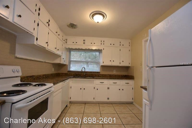 827 Demington St - Photo 3 of 11