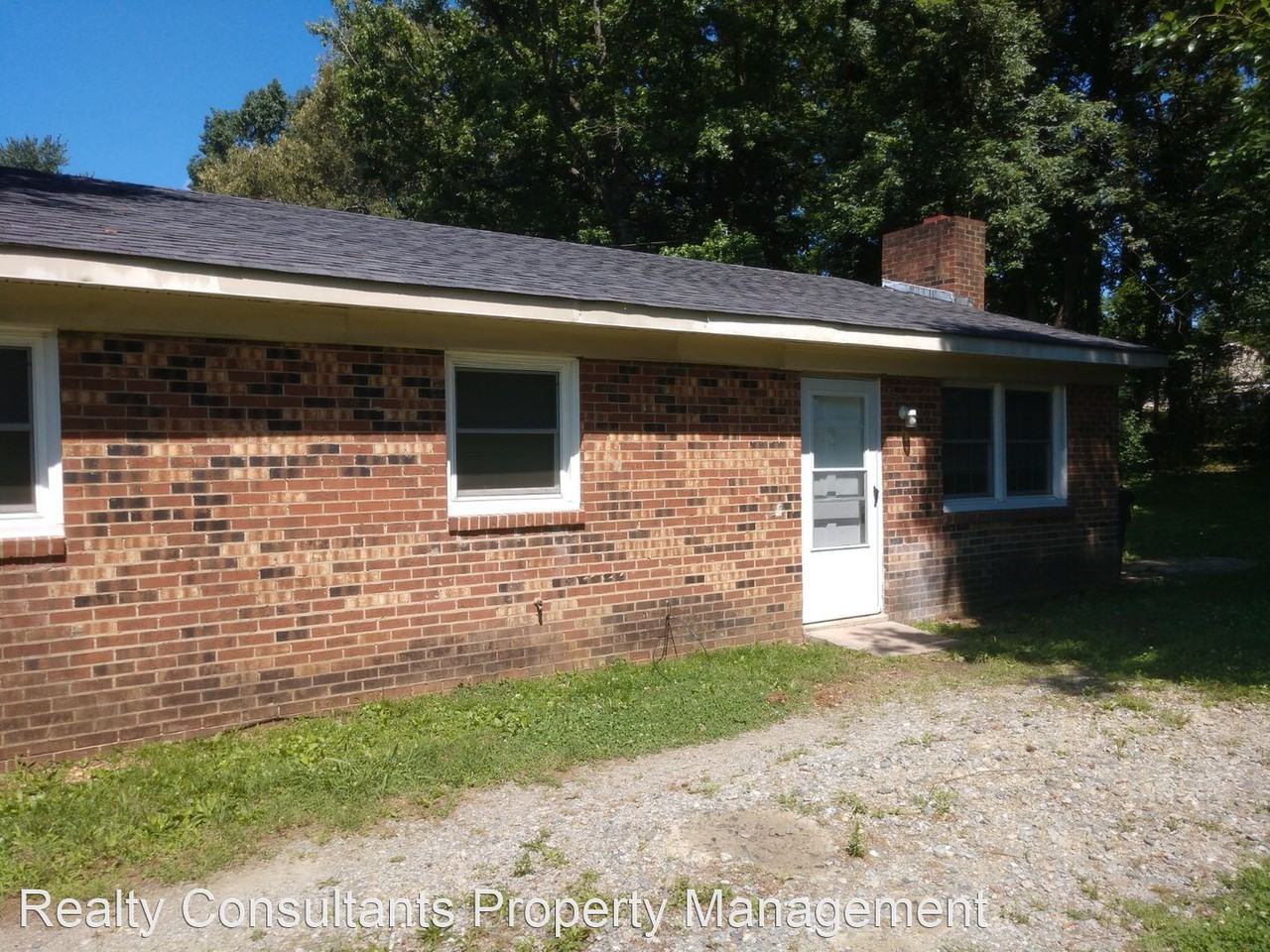 3306 Euclid St - Photo 2 of 14