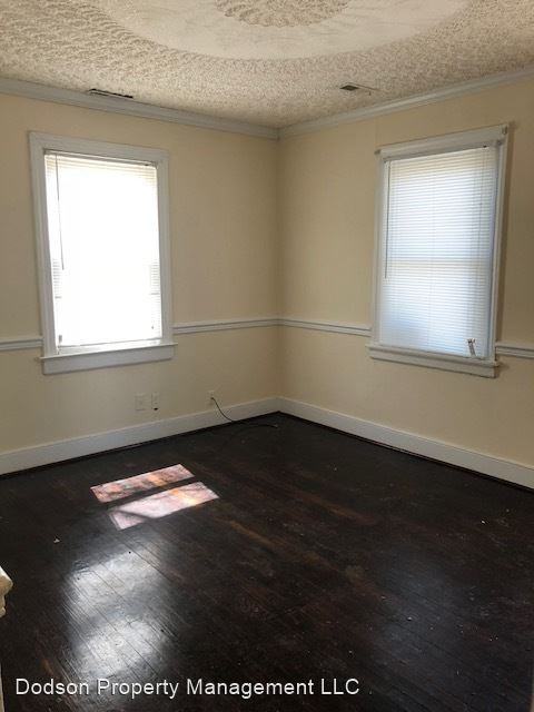 2215 N 26th St - Photo 2 of 11