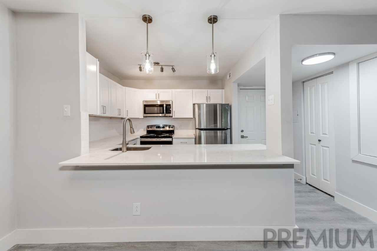 The Flats at Arrowood Apartments 8508 Lodge South Circle, Charlotte