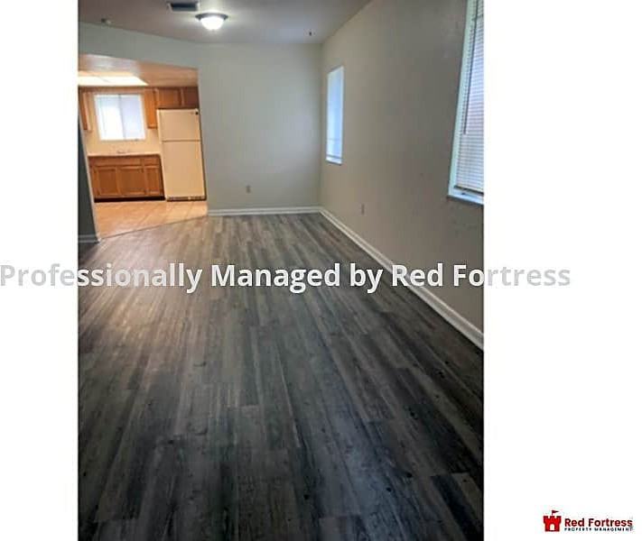 5806 Algiers St - Photo 3 of 10