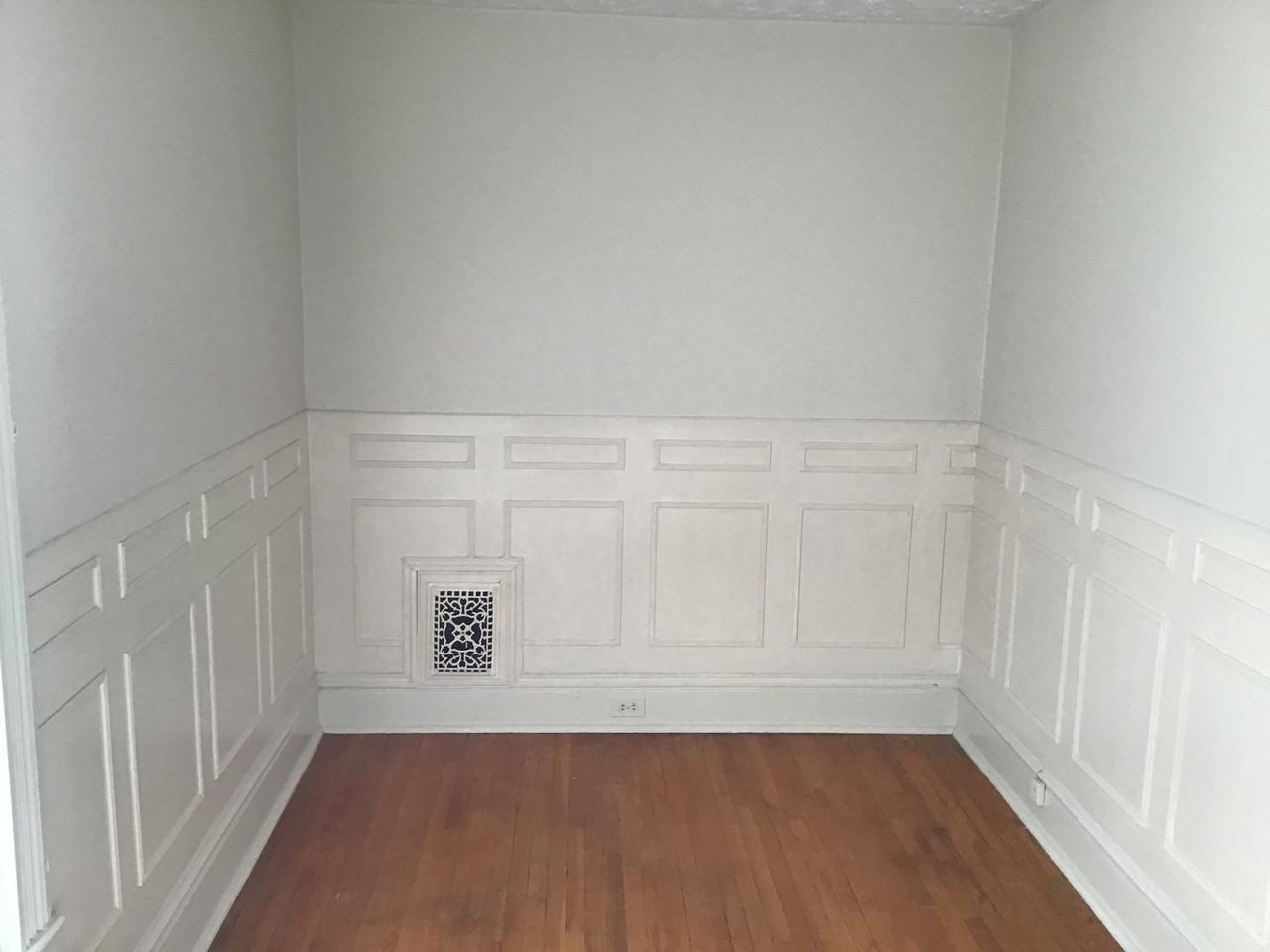 710 W Gray St #B - Photo 5 of 6