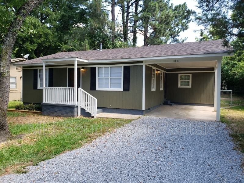 808 Mable St - Photo 2 of 14