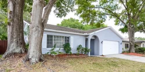 4828 Cypress Tree Dr - Photo 3 of 25