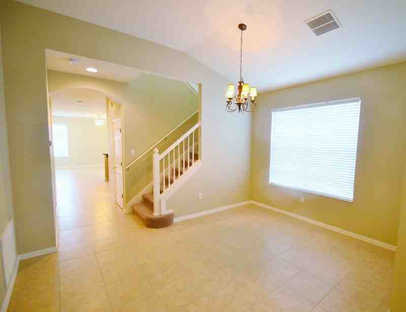 1213 Gentilly Ln - Photo 3 of 6