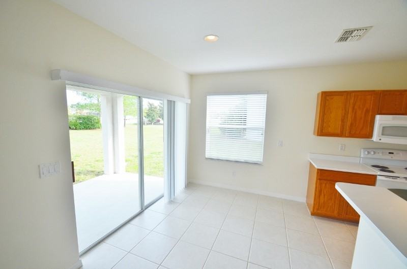 3356 Rennes Ct - Photo 3 of 9