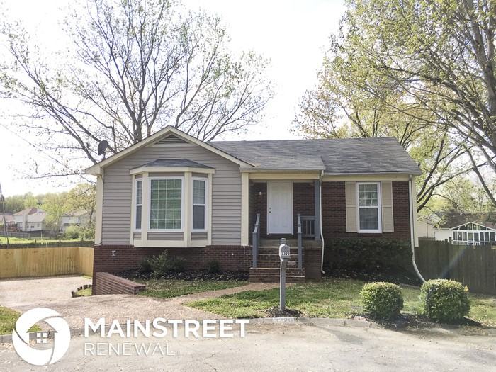 3320 Calais Cir - Photo 2 of 14