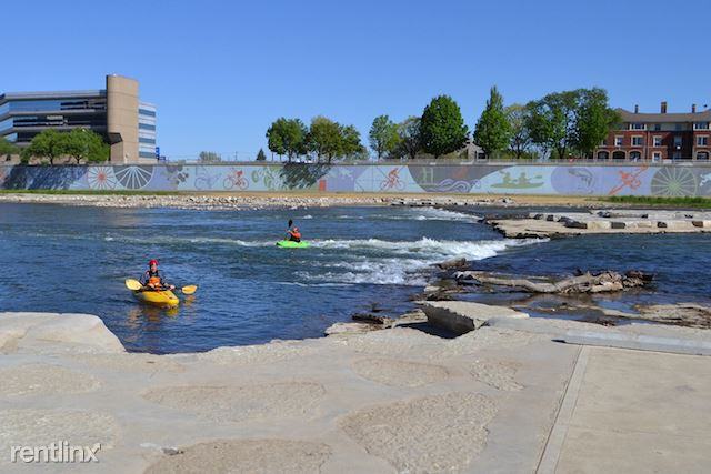 1 Linwood St - Photo 3 of 21