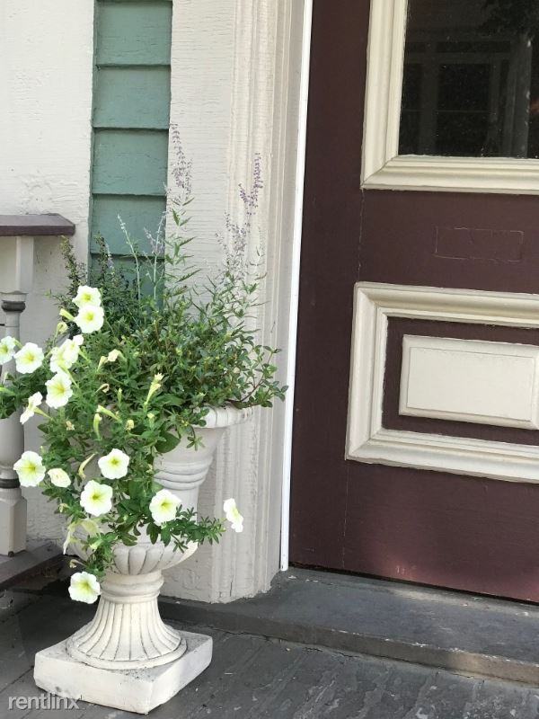 66 Caroline St - Photo 2 of 32