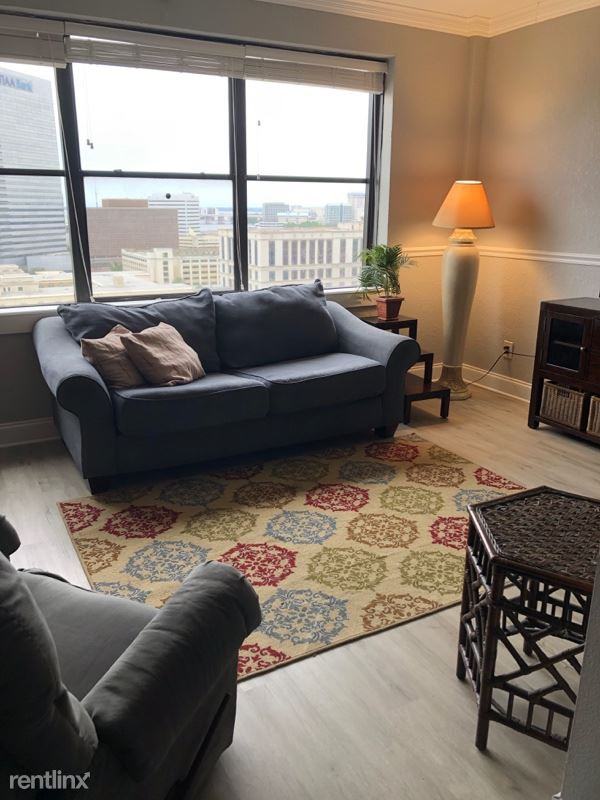 311 W Ashley St - Photo 2 of 6