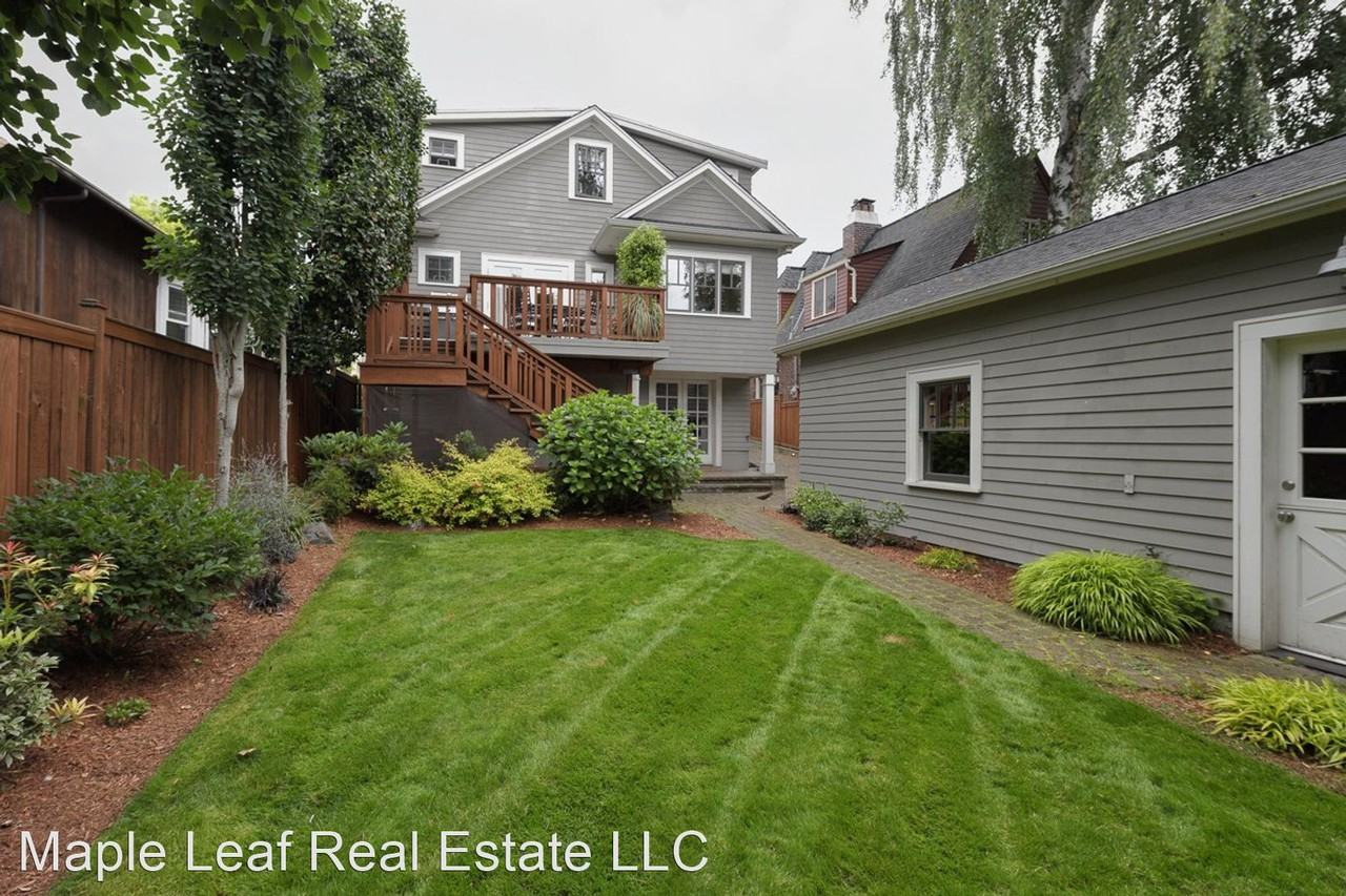 6017 29th Ave Ne - Photo 2 of 20