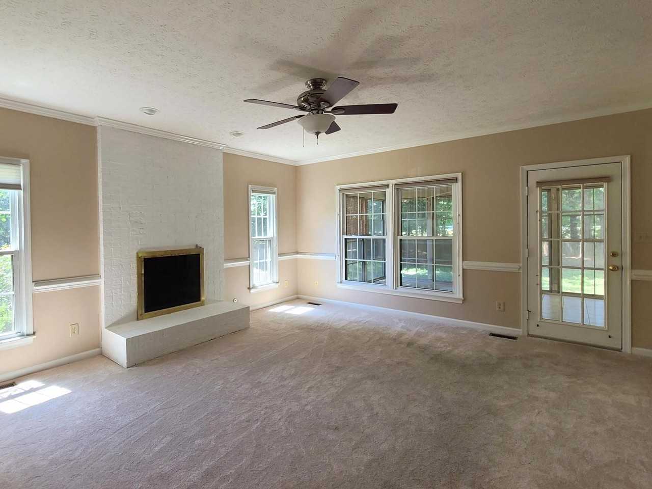 112 Elm Lake Way - Photo 3 of 28