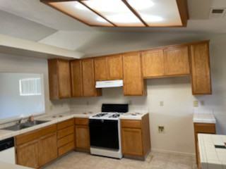 40 Watertown Dr - Photo 2 of 14