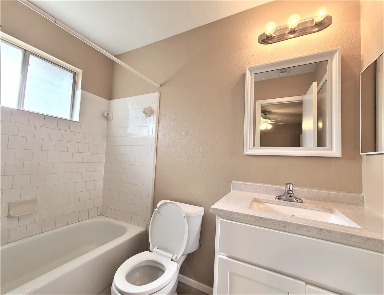 3010 Becket St - Photo 7 of 10