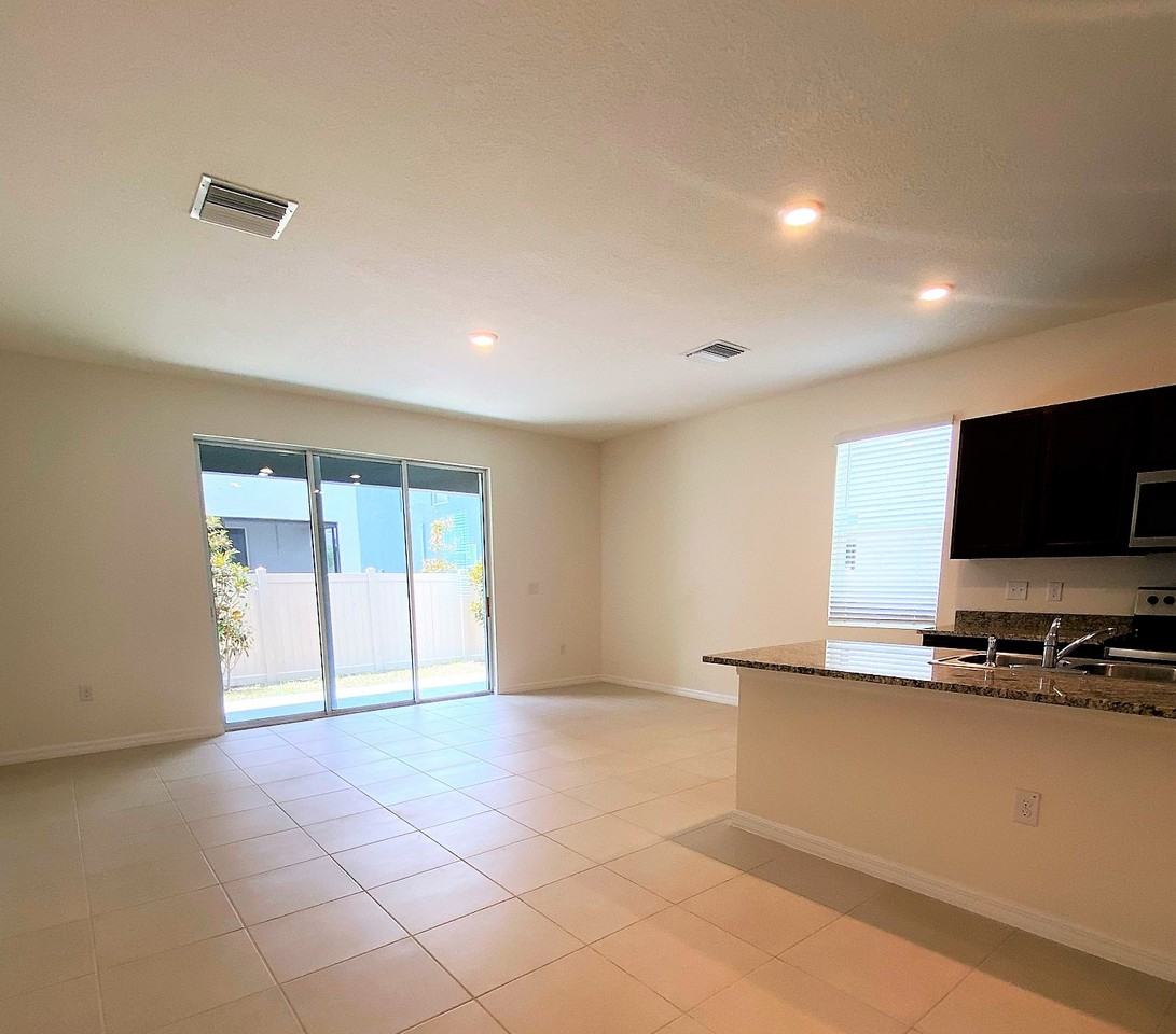 2897 Beluga Bay Dr - Photo 3 of 19