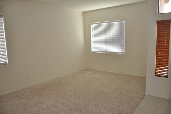 1077 E Mowry Wash Ln - Photo 4 of 32