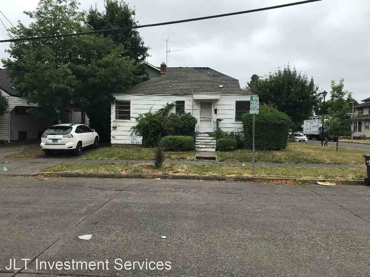 484490 E 14th & 1408 Ferry St Apartments in Cal Young, Eugene, OR