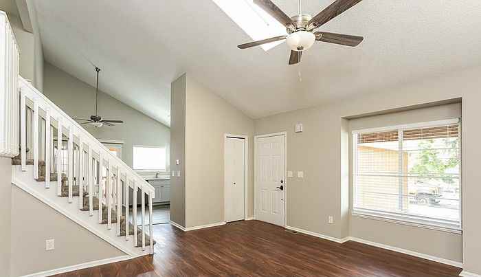 17976 E Bethany Dr - Photo 2 of 9