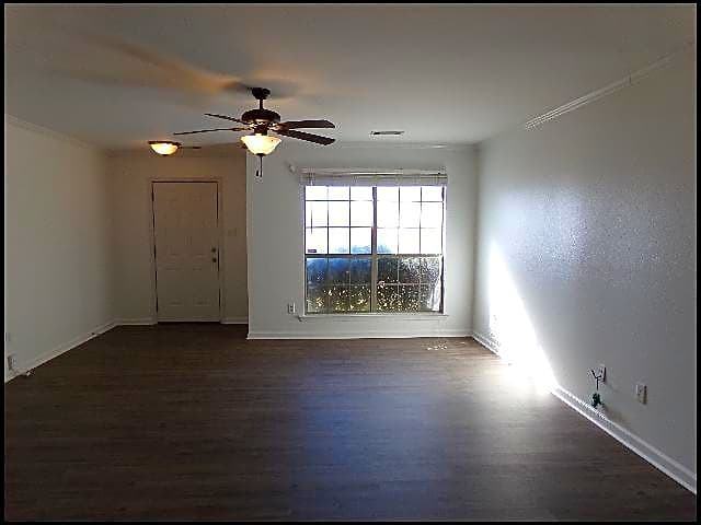 9800 Herndon Rd - Photo 2 of 10