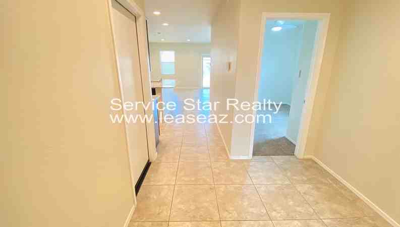 30732 W Picadilly Rd - Photo 5 of 23