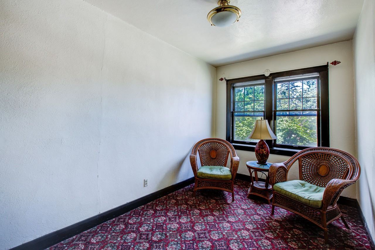 2062 Marshall AvenueApt 25 #25 - Photo 7 of 8