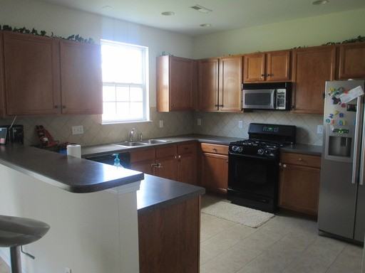 10311 Dominion Village Dr - Photo 3 of 11