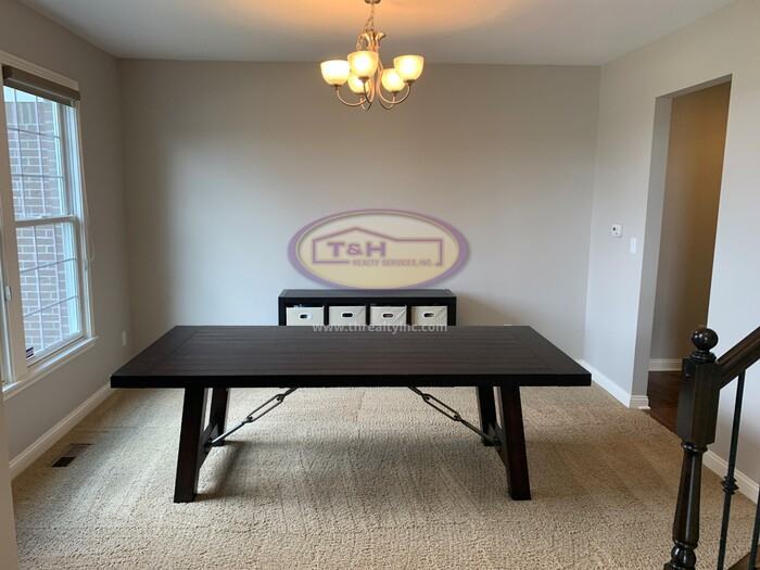 10599 Geist View Dr - Photo 3 of 50