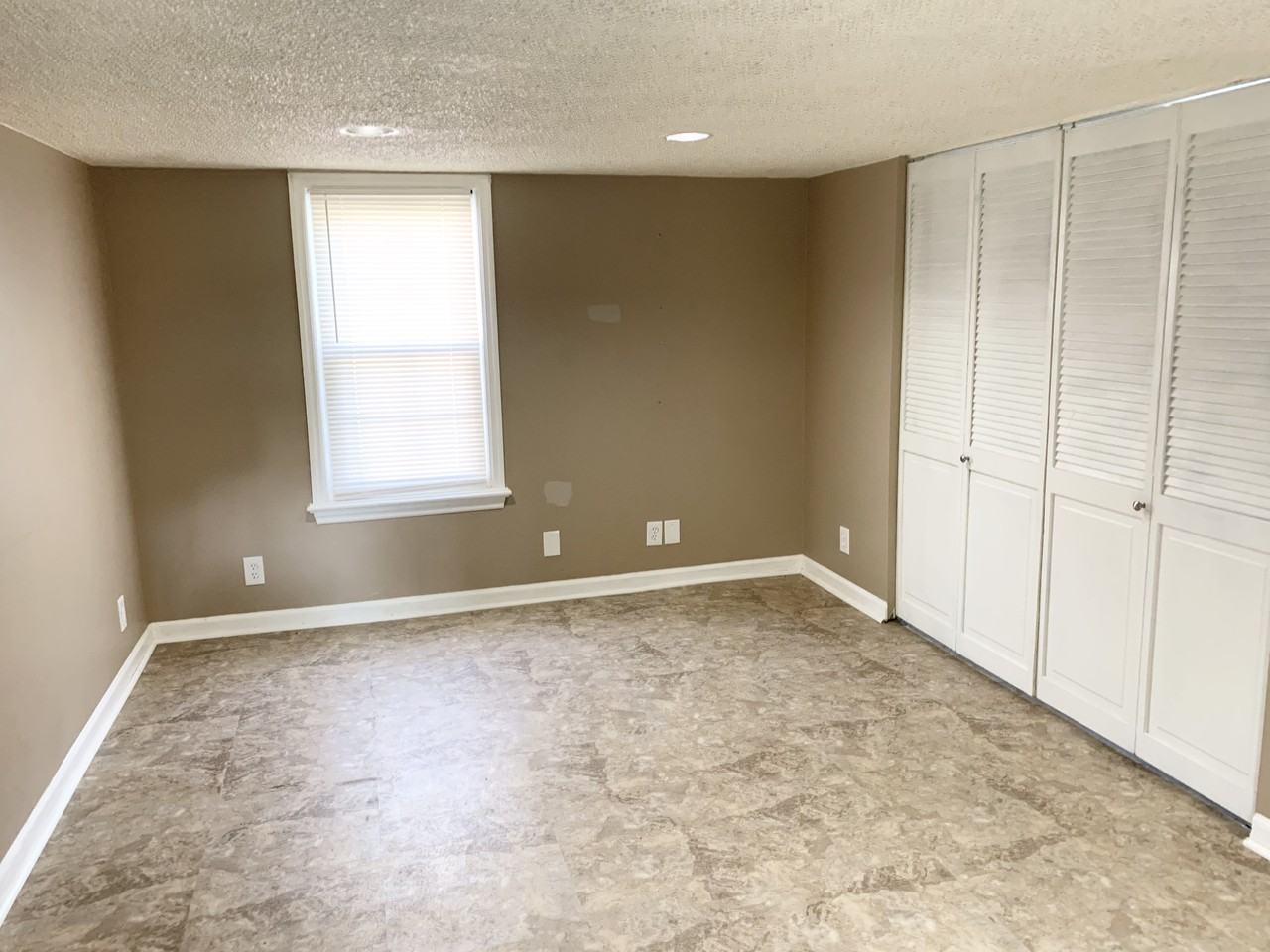 331 West Felton Avenue - Photo 2 of 8