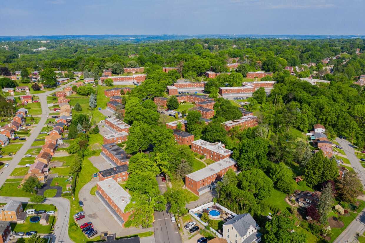 Alvern Gardens Apartments 1000 Vermont Ave, Castle Shannon, PA 15234