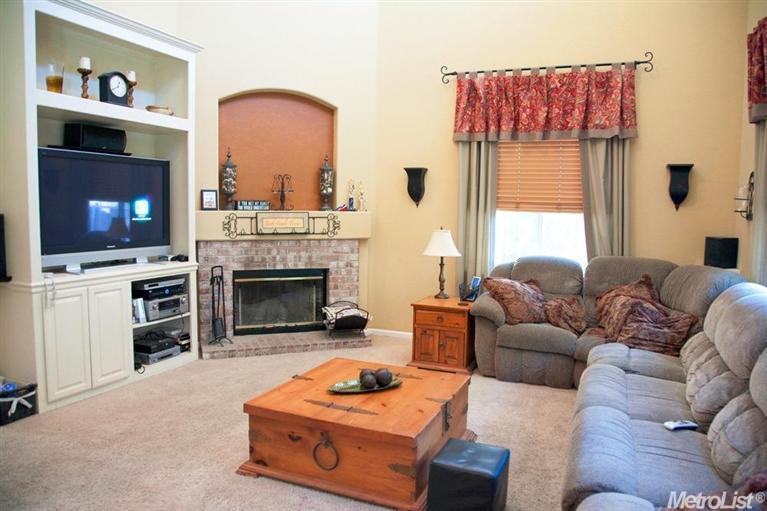 3109 Aaron Dr #1 - Photo 3 of 19