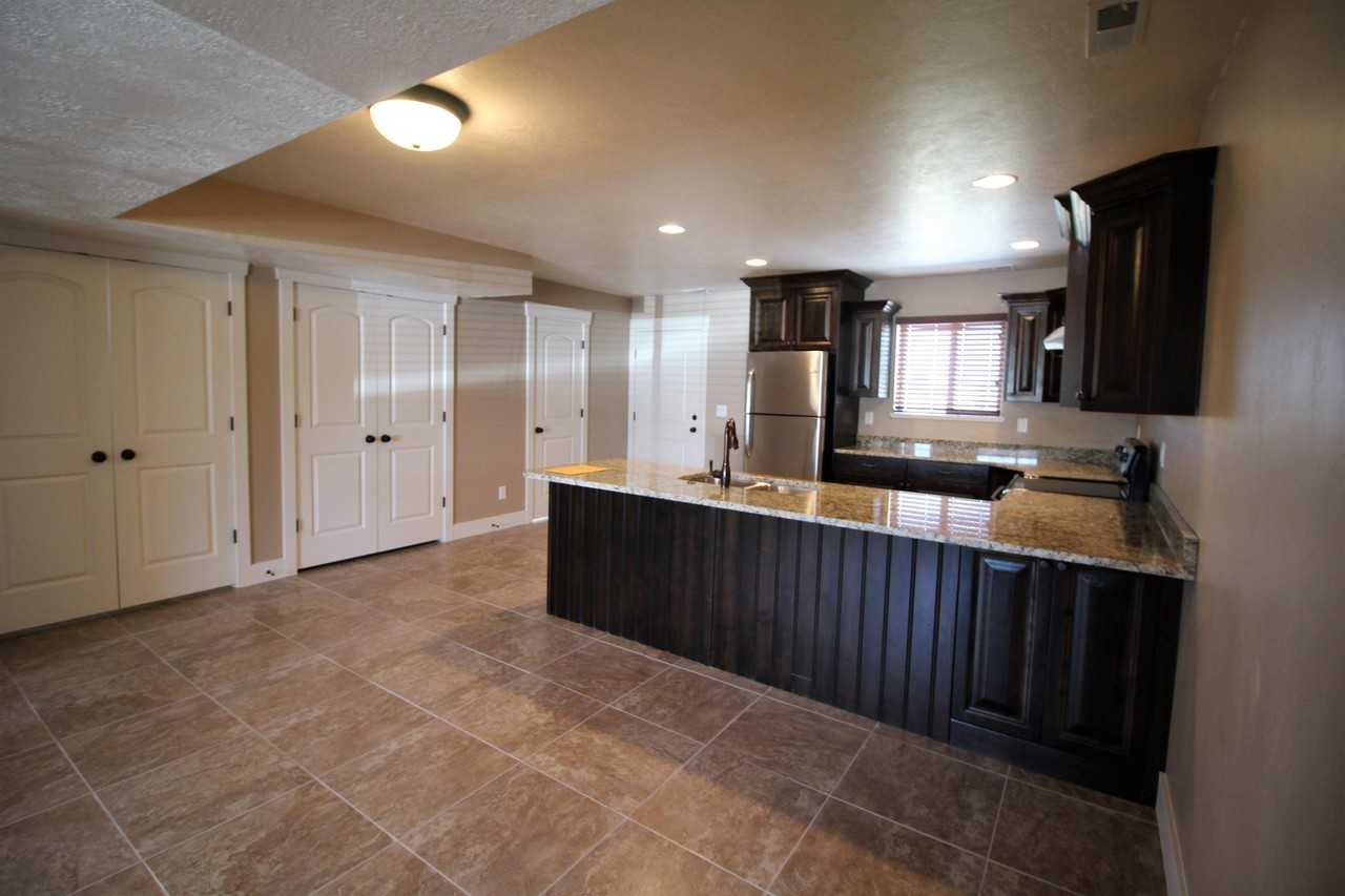 549 W 1420 N #101 - Photo 3 of 13
