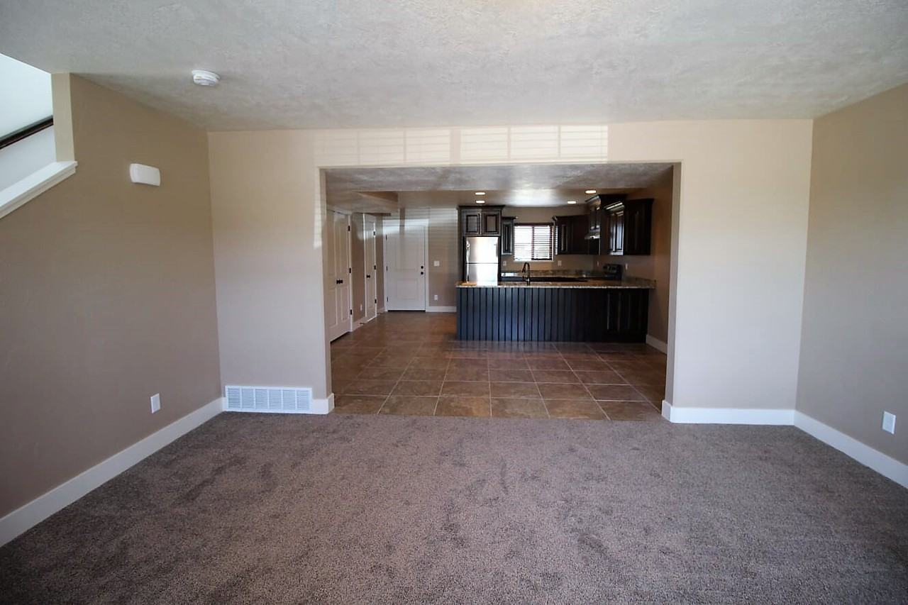 549 W 1420 N #101 - Photo 7 of 13