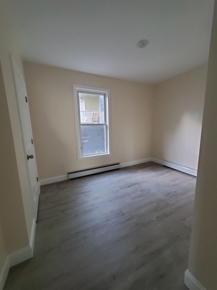 45 Bellevue Avenue #1 - Photo 6 of 9