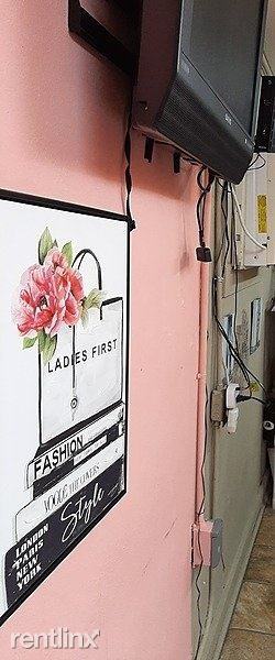 7477 Main St - Photo 3 of 8