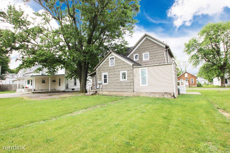 201 E High St - Photo 2 of 12