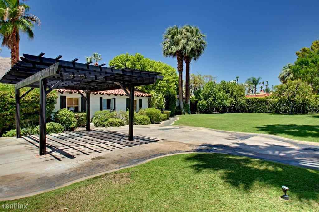 839 N Avenida Olivos - Photo 3 of 10