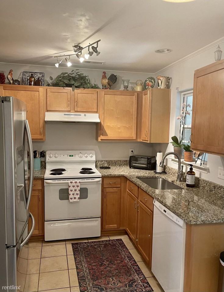 569 Tayrn Dr #569 - Photo 2 of 8