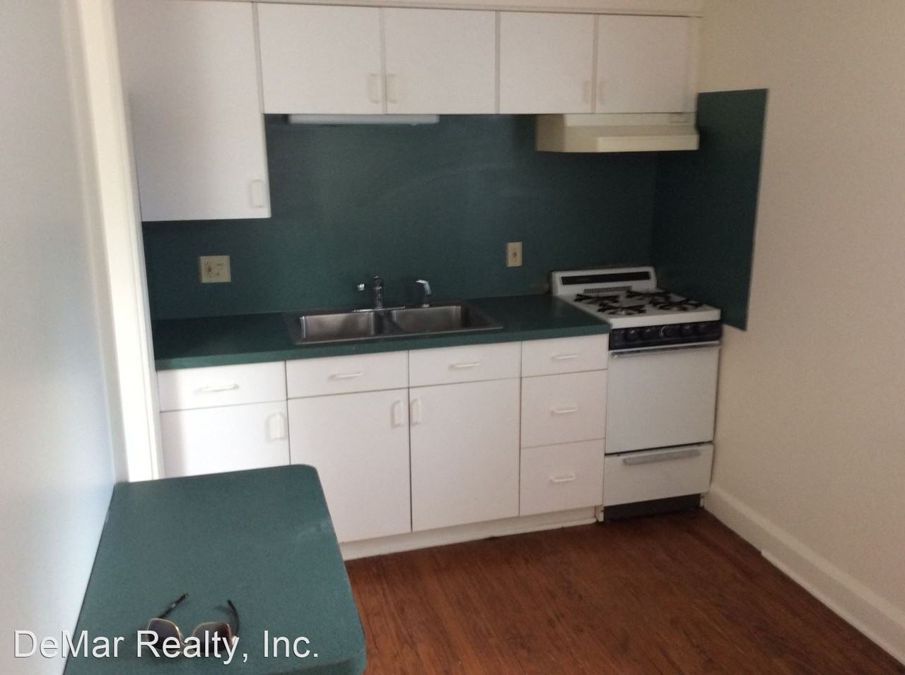244 Mcgill St - Photo 3 of 9